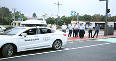 四川省經(jīng)信廳副廳長(zhǎng)皮亦鳴蒞臨華體科技考察5G智慧燈桿發(fā)展情況